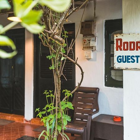 Rodrigues Guest House Calangute Ngoại thất bức ảnh